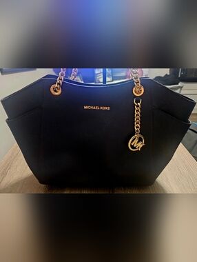 Authentic Michael Kors Jet Set Saffiano Leather Travel Bag Navy Blue/Gold
